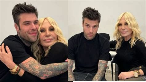 Fedez shock: “Sarò il nuovo boss di Versace” Come stanno le cose